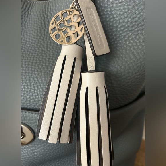 Coach Legacy Pebbled Leather Tote bag - Picture 2 of 11